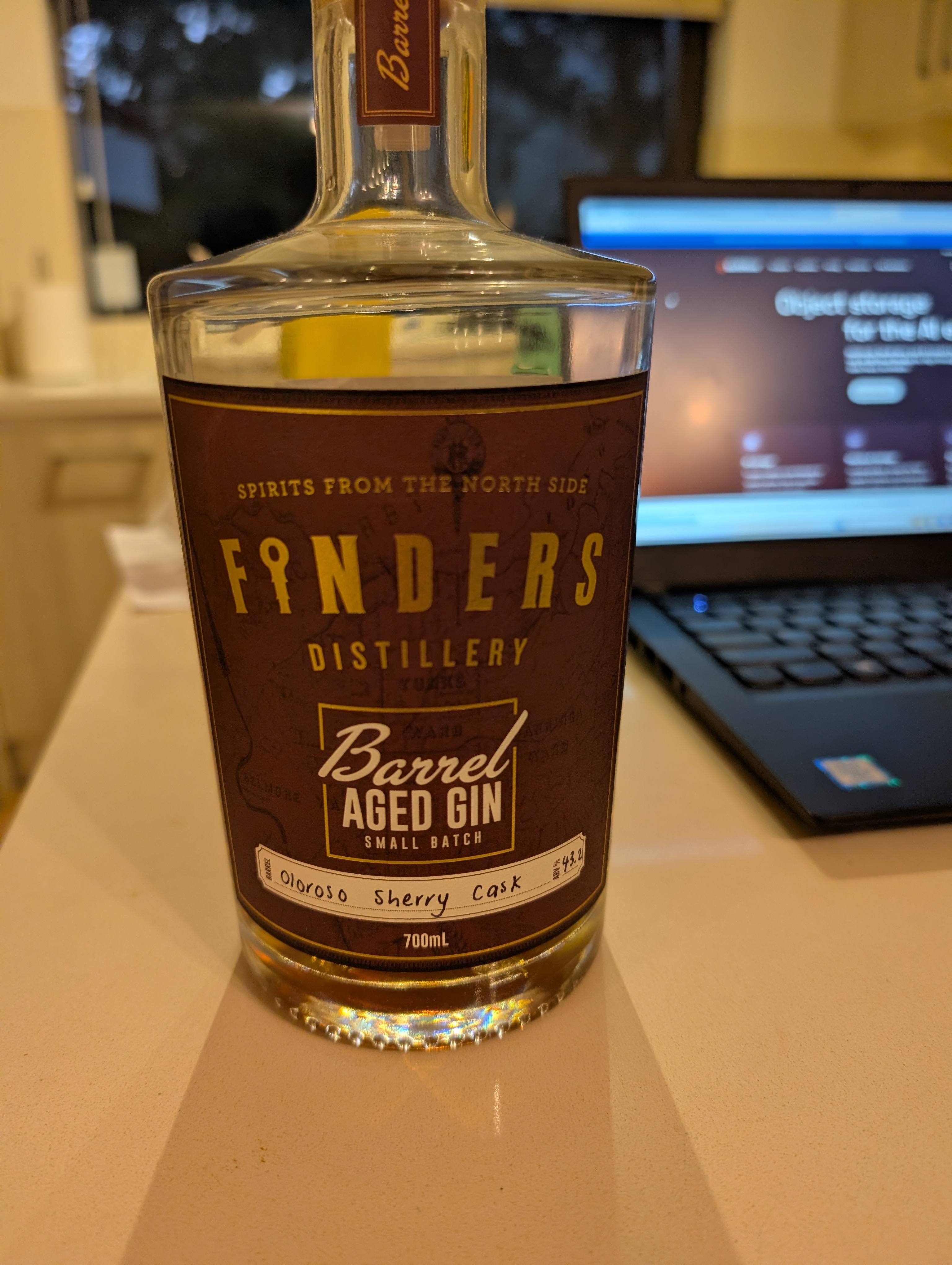 Photo of the bottle of gin